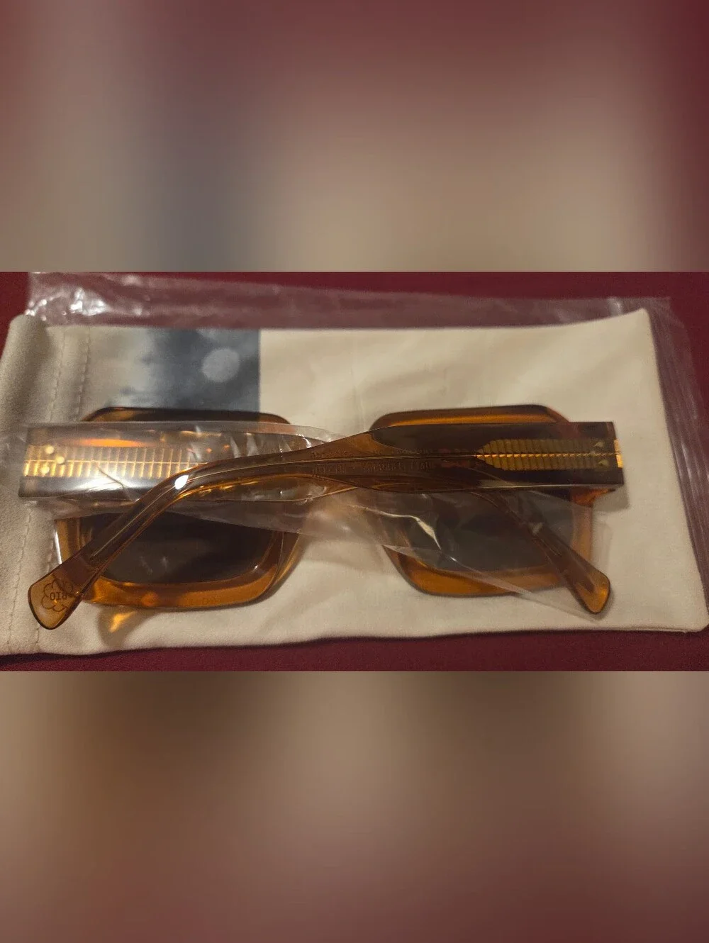 RAEN Mystiq Square Sunglasses — Amber Frame with Gradient Lenses